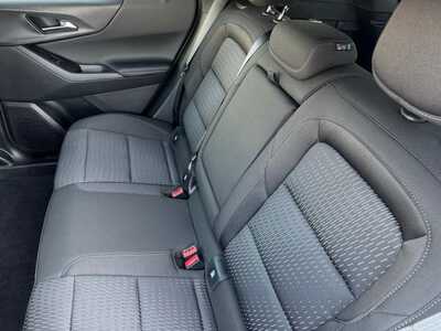 2027 Chevrolet Equinox, $30349.0. Photo 8