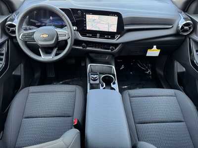 2027 Chevrolet Equinox, $31840.0. Photo 11
