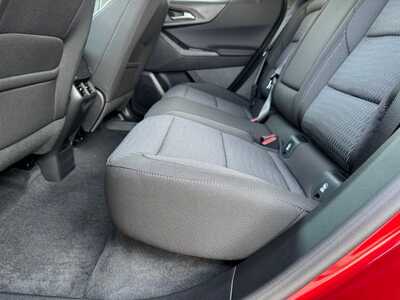 2027 Chevrolet Equinox, $31840.0. Photo 7