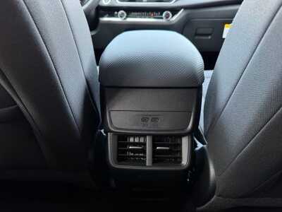 2027 Chevrolet Equinox, $31840.0. Photo 9