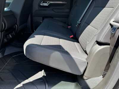 2026 Chevrolet 1500 Crew Cab, $48905.0. Photo 7