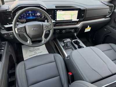 2026 Chevrolet 1500 Crew Cab, $61810.0. Photo 10