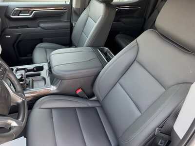 2026 Chevrolet 1500 Crew Cab, $61810.0. Photo 6