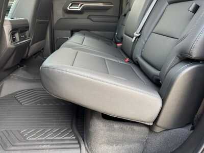 2026 Chevrolet 1500 Crew Cab, $61810.0. Photo 7