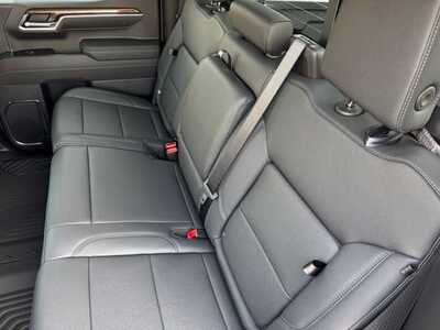 2026 Chevrolet 1500 Crew Cab, $61810.0. Photo 8