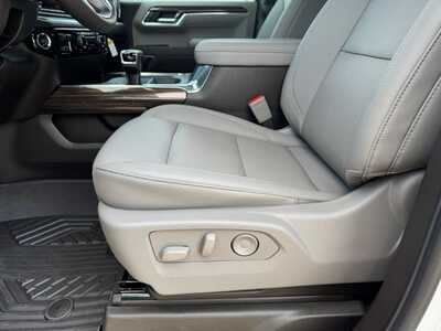 2026 Chevrolet 1500 Crew Cab, $65835.0. Photo 5