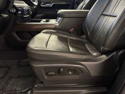 2024 Chevrolet 3500 Crew Cab, $53699. Photo 5