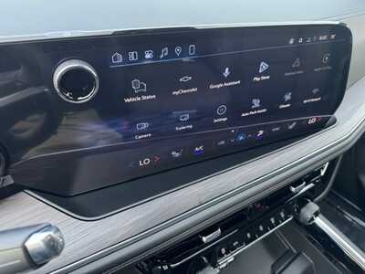 2026 Chevrolet Suburban, $78370.0. Photo 2