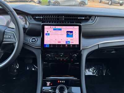 2023 Jeep Grand Cherokee, $30499. Photo 2
