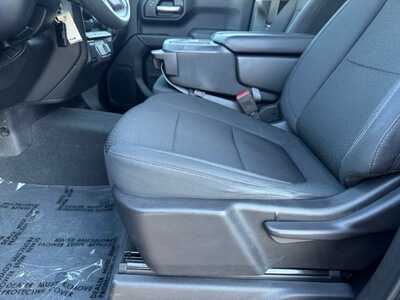 2021 Chevrolet 1500 Crew Cab, $24499. Photo 5