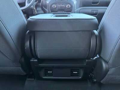 2021 Chevrolet 1500 Crew Cab, $24499. Photo 9