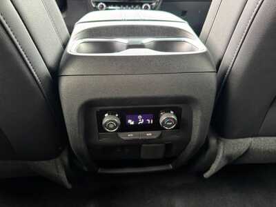 2025 Chevrolet Traverse, $40999. Photo 8