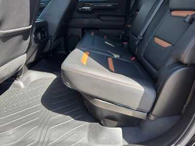 2023 GMC 1500 Crew Cab, $42499. Photo 8