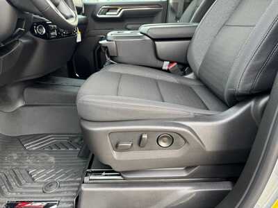 2026 Chevrolet 1500 Crew Cab, $56715.0. Photo 5