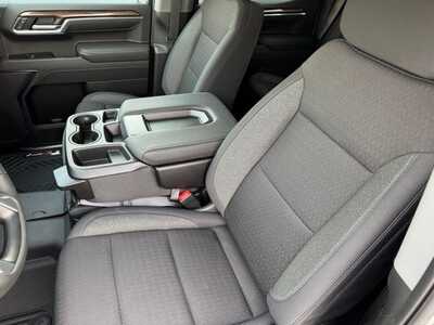 2026 Chevrolet 1500 Crew Cab, $56715.0. Photo 6