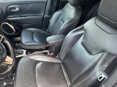2016 Jeep Renegade, $13295. Photo 6