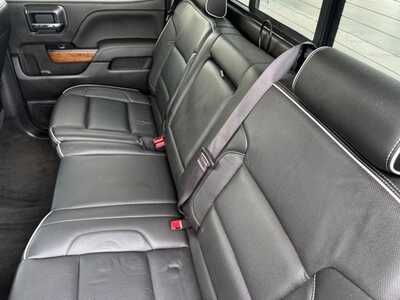 2017 Chevrolet 1500 Crew Cab, $28299. Photo 8