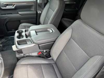 2023 Chevrolet 1500 Crew Cab, $35499. Photo 6