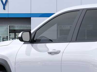 2027 Chevrolet Equinox, $33260. Photo 12