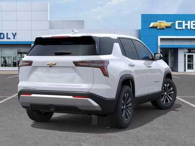 2027 Chevrolet Equinox, $33260. Photo 4