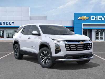 2027 Chevrolet Equinox, $33260. Photo 7
