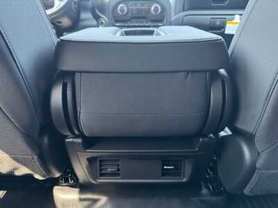 2026 Chevrolet 3500 Crew Cab, $56000.0. Photo 9