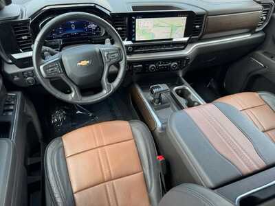 2025 Chevrolet 1500 Crew Cab, $58798. Photo 10
