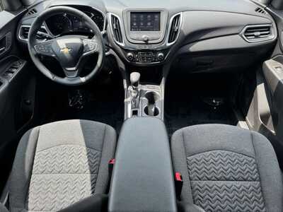 2024 Chevrolet Equinox, $23999. Photo 11