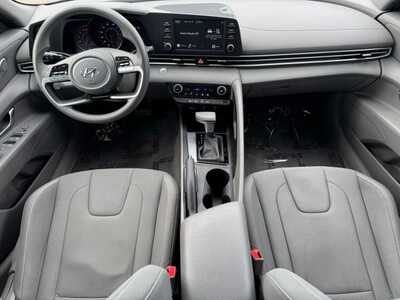 2023 Hyundai Elantra, $20499. Photo 11
