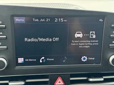 2023 Hyundai Elantra, $20499. Photo 3