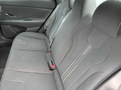 2023 Hyundai Elantra, $20499. Photo 8