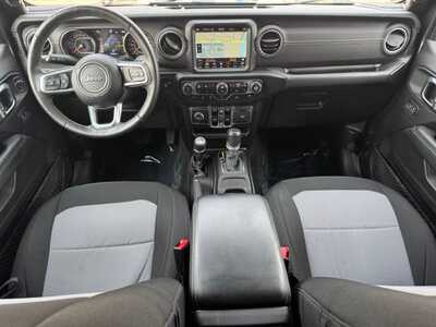 2020 Jeep Gladiator, $22549. Photo 11