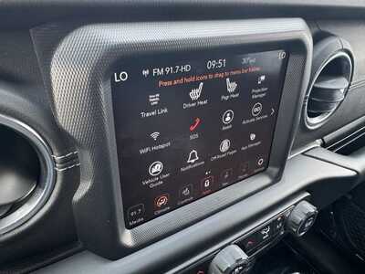 2020 Jeep Gladiator, $22549. Photo 2