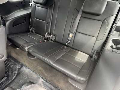 2018 Chevrolet Suburban, $24999. Photo 10
