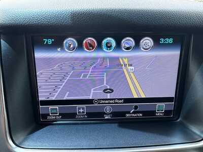 2018 Chevrolet Suburban, $24999. Photo 3