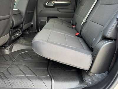 2026 Chevrolet 1500 Crew Cab, $48905.0. Photo 7