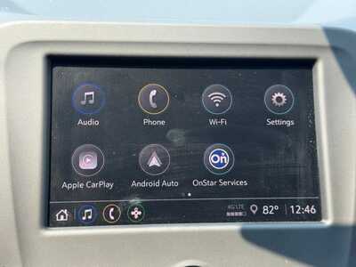 2022 Chevrolet Equinox, $20798. Photo 3
