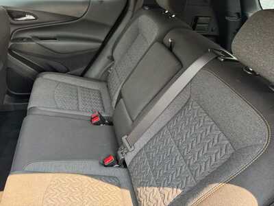 2022 Chevrolet Equinox, $20798. Photo 8