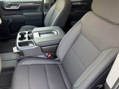 2026 Chevrolet 1500 Crew Cab, $52170.0. Photo 6