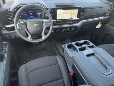 2026 Chevrolet 1500 Crew Cab, $52170.0. Photo 10