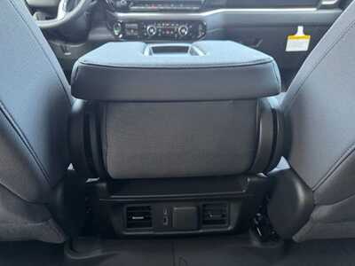 2026 Chevrolet 1500 Crew Cab, $52170.0. Photo 9