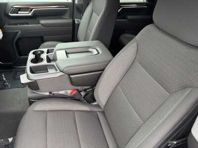 2026 Chevrolet 3500 Crew Cab, $65490.0. Photo 6