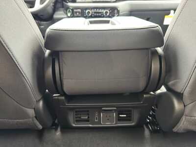 2026 Chevrolet 3500 Crew Cab, $65490.0. Photo 9