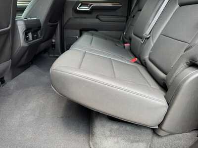 2024 Chevrolet 1500 Crew Cab, $50999. Photo 7