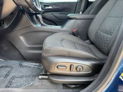 2019 Chevrolet Equinox, $18498. Photo 5
