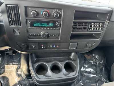 2021 GMC Van,Cargo, $22998. Photo 11