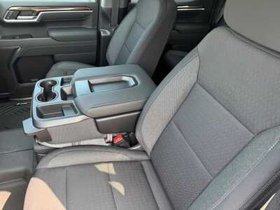 2026 Chevrolet 1500 Crew Cab, $51820. Photo 6