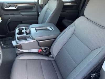2026 Chevrolet 1500 Crew Cab, $50095.0. Photo 6