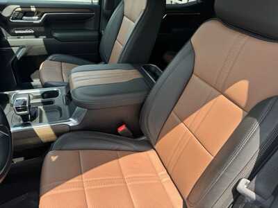 2023 Chevrolet 1500 Crew Cab, $50898. Photo 6