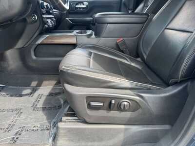 2020 Chevrolet 2500 Crew Cab, $48998. Photo 5